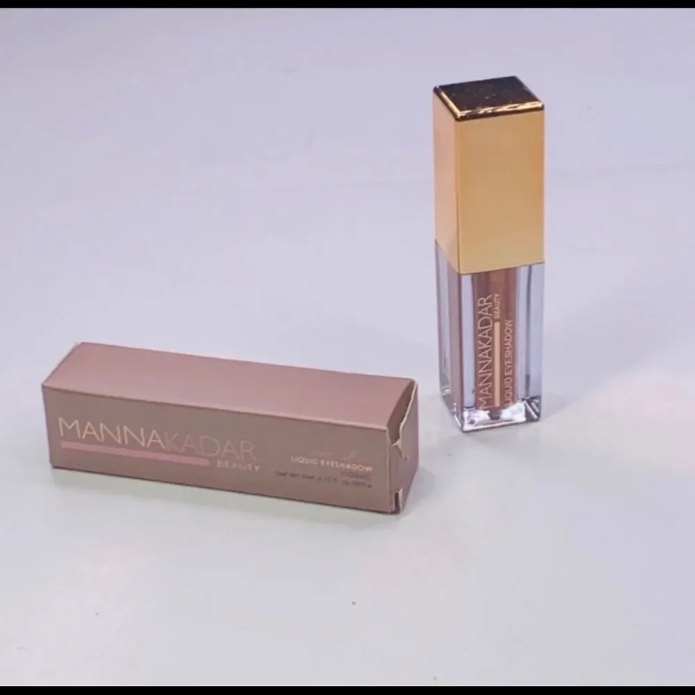 NEW! *Manna Kadar* Liquid Eyeshadow in Cosmic